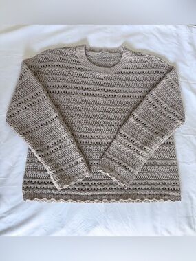 Abercrombie & Fitch taupe Crochet Crewneck Sweater, size medium